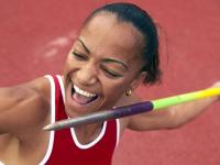 开云平台-塞恩斯点燃赛场，梅赛德斯轻取索伯车队，策略与激情的双重奏