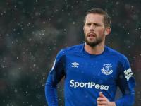 开云体育登录-法拉利轻取迈凯伦，阿隆索点燃赛场，一场速度与激情的完美交响