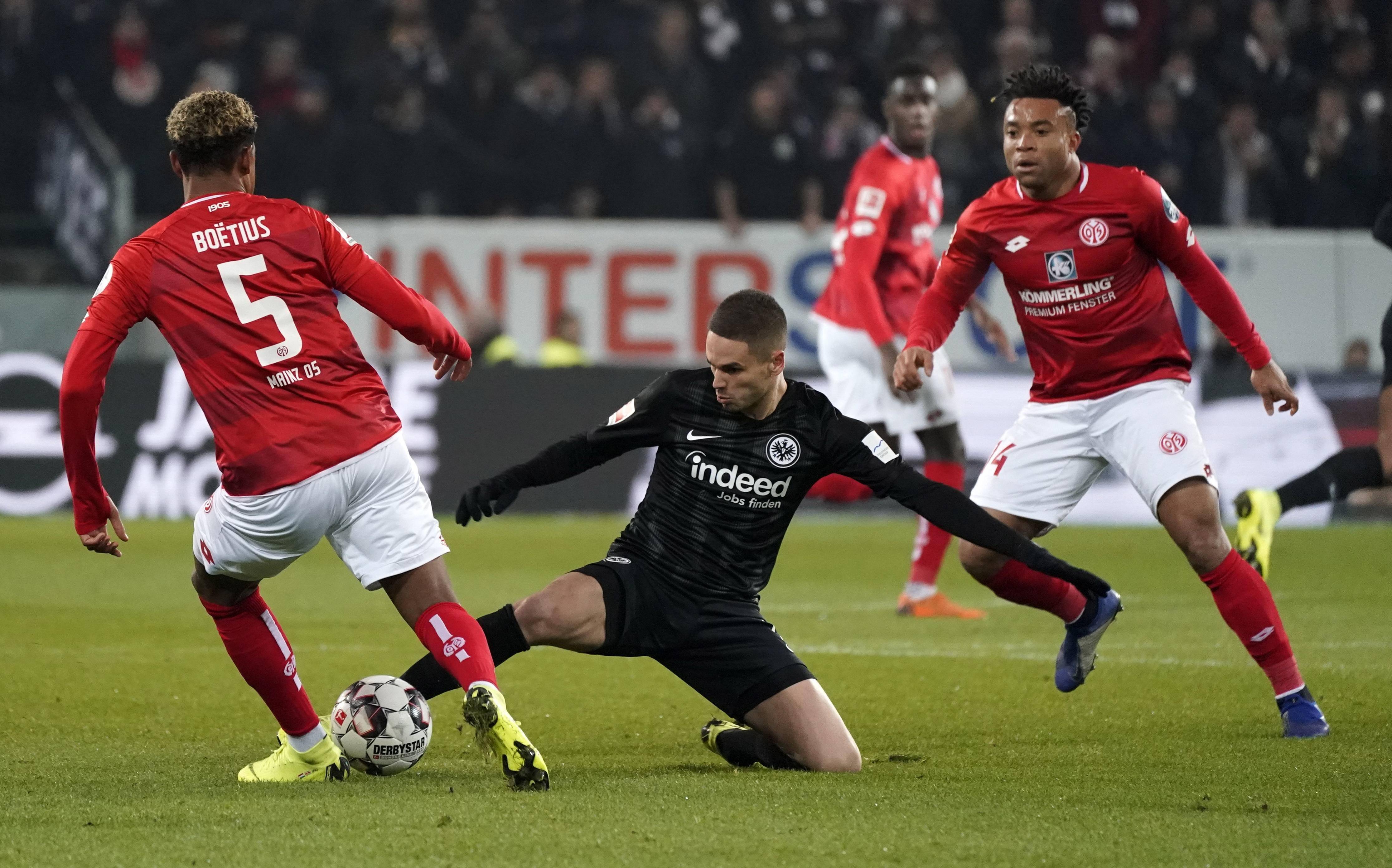 关于圣埃蒂安队客场胜利，取得宝贵的分的信息