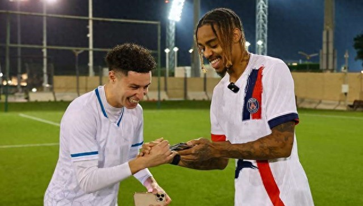 包含巴黎圣日耳曼战平对手，暂时领跑的词条