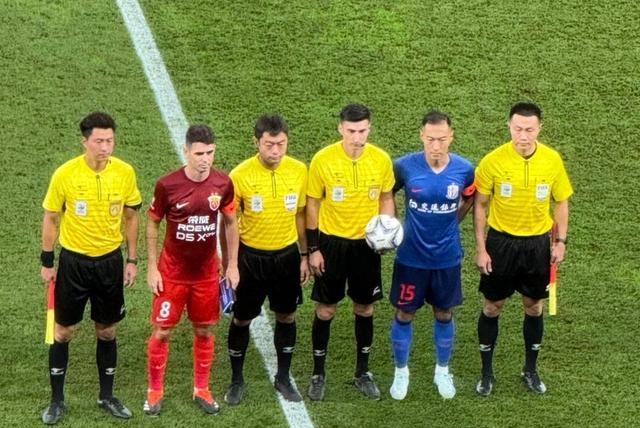 联赛战绩一览，各队排名激动人心不已的简单介绍