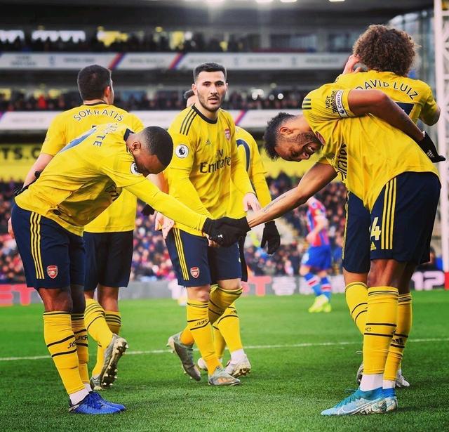 查德利关键入球,水晶宫客场取分的简单介绍 查德利关键入球,水晶宫客场取分的简单介绍