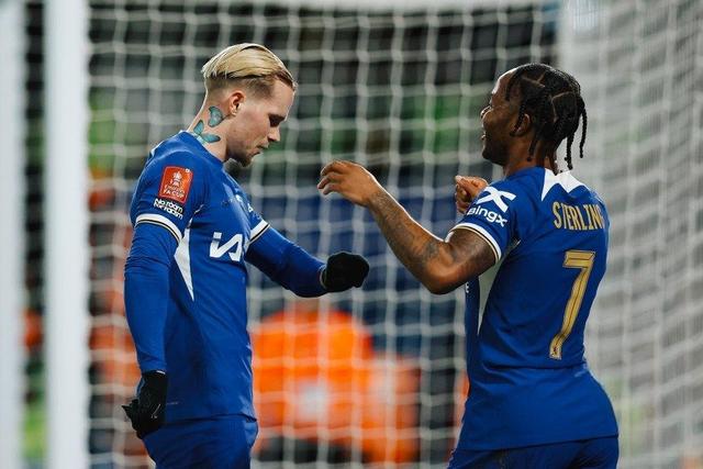 刀尖上的较量让人屏息以待,赛场上气氛紧张!的简单介绍 刀尖上的较量让人屏息以待,赛场上气氛紧张!的简单介绍