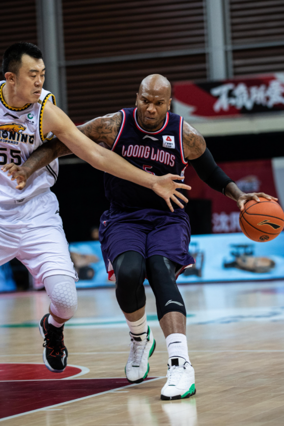 雷恩特主场负于强敌，遗憾失利的简单介绍