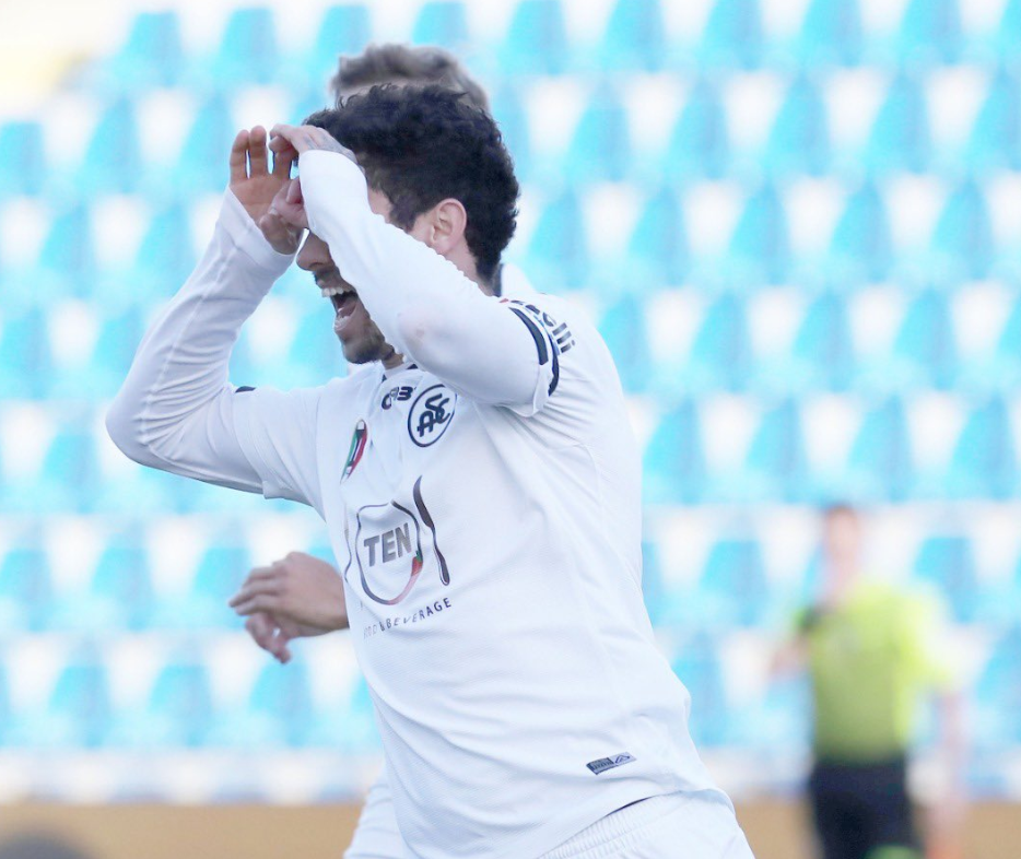 克罗托内客场告捷，保持不败连胜的简单介绍