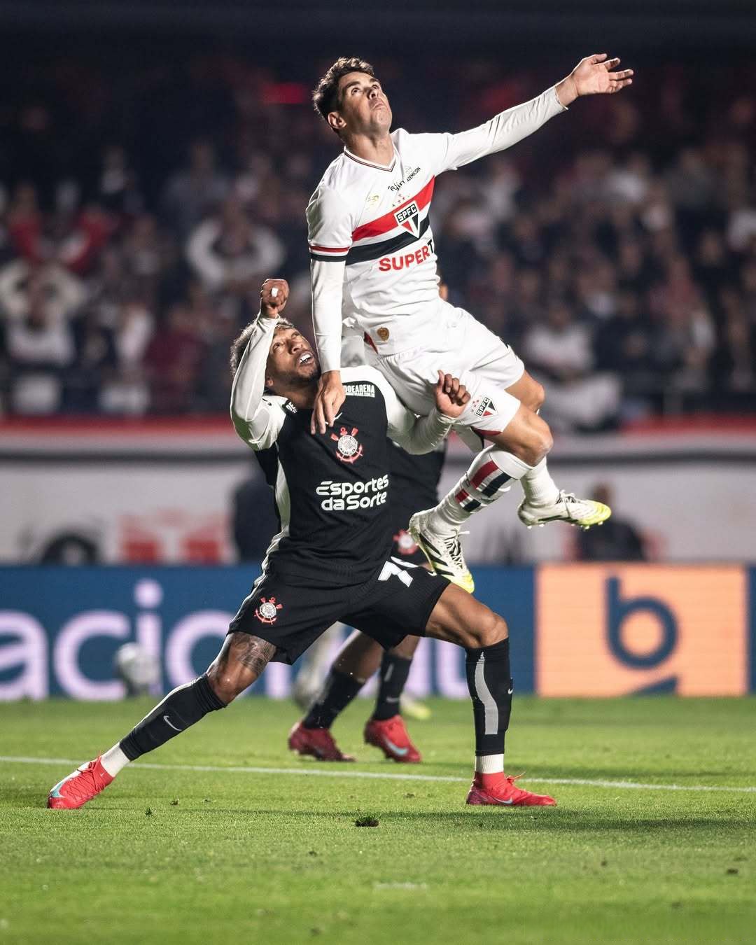 关于法国队鏖战德国队，梁靖崑关键制胜的信息