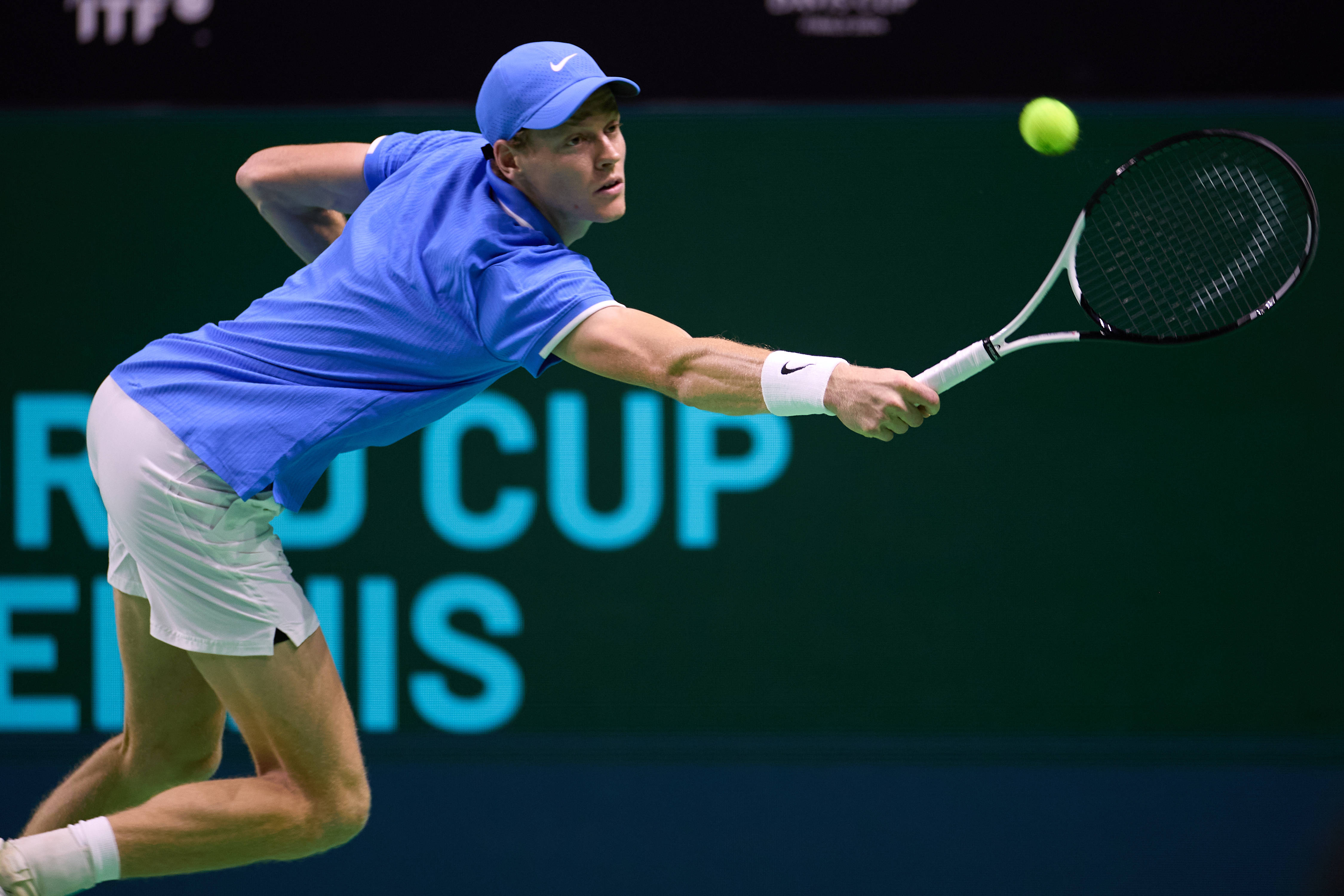 戴维斯杯横扫年终总决赛，辛纳统治全场的简单介绍